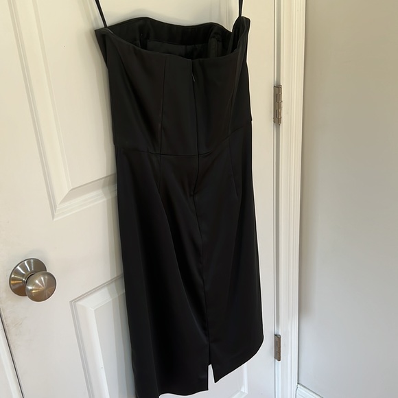White House Black Market Strapless Dress - Picture 6 of 8